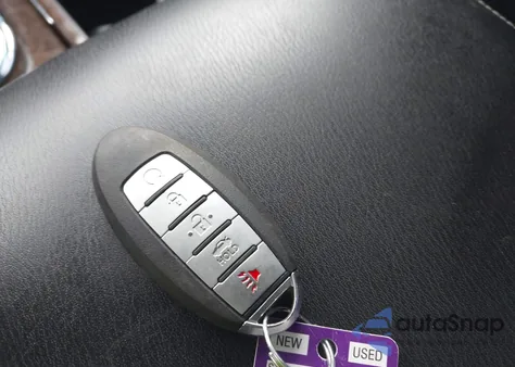 2017 Infiniti Qx80 from USA, damaged, VIN JN8AZ2NF7H9641760